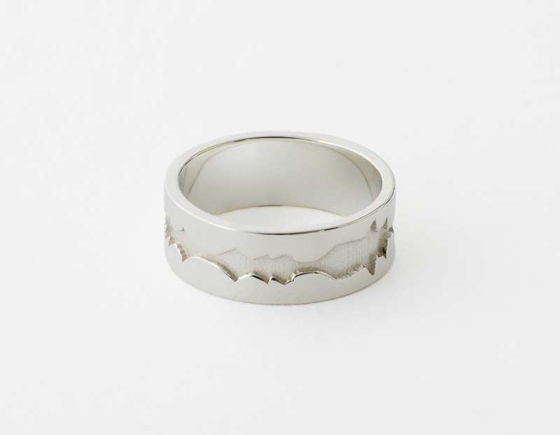 The Outer Wave Ring placed horizontal in Sterling Silver